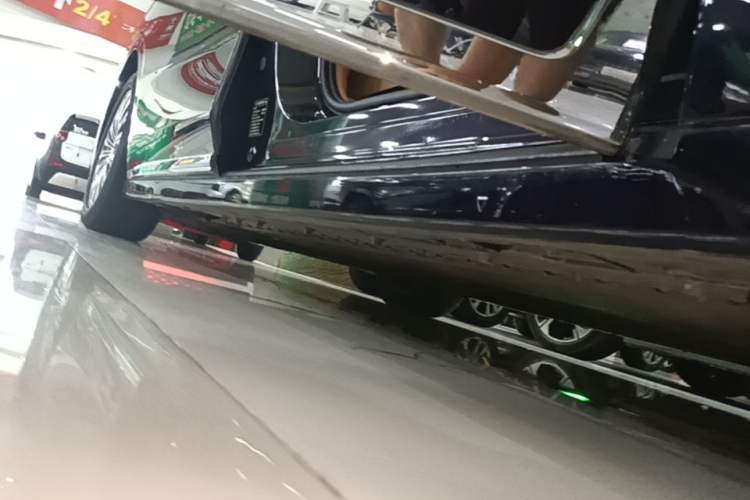 Used VOYAH Dream 2022 0-Emission Edition Dream+ Smart Range Package – 605 km Right Side Sill