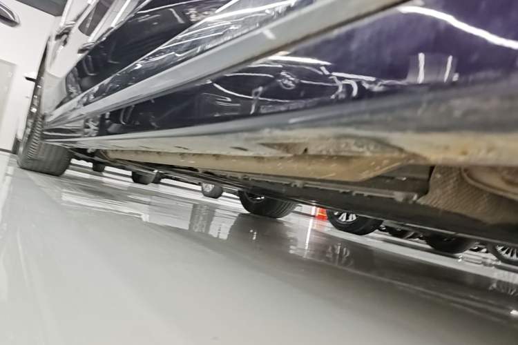 Used VOYAH Dream 2022 Low-Carbon Edition Dream+ Smart Enjoyment Package Right Side Sill