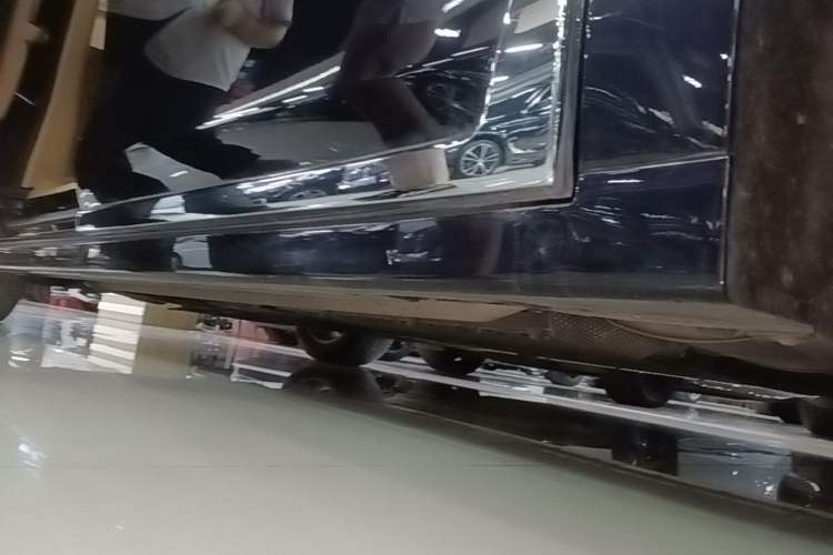 Used VOYAH Dream 2022 Low-Carbon Edition Dream+ Smart Enjoyment Package Right Side Sill
