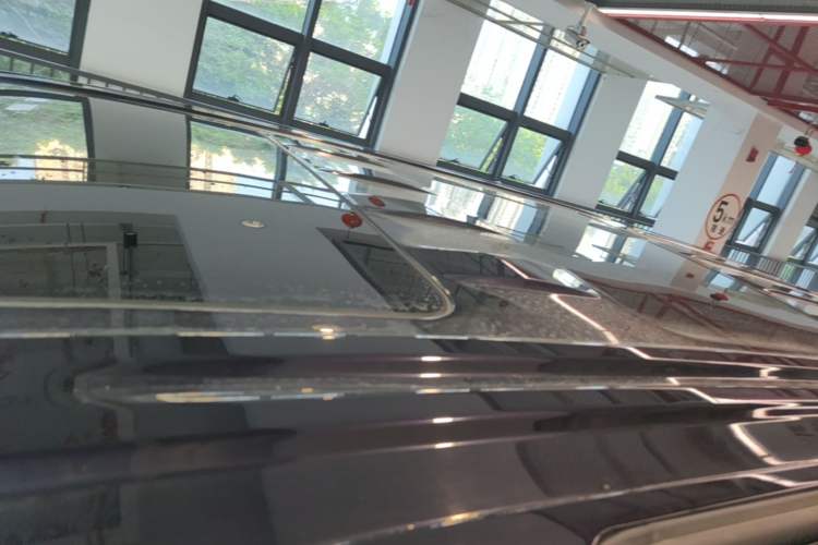Used VOYAH Dream 2022 0-Emission Version Plus Intelligent Driving Package 475 km Roof