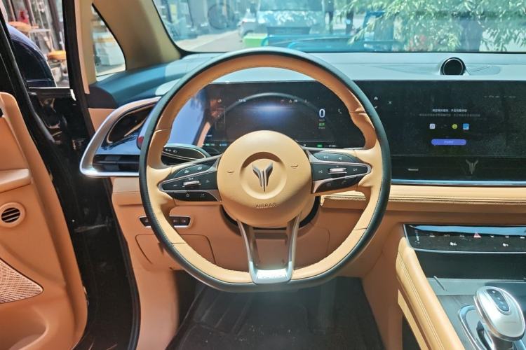 Used VOYAH Dream 2022 Low-Carbon Edition Dream+ Smart Enjoyment Package Steering Wheel