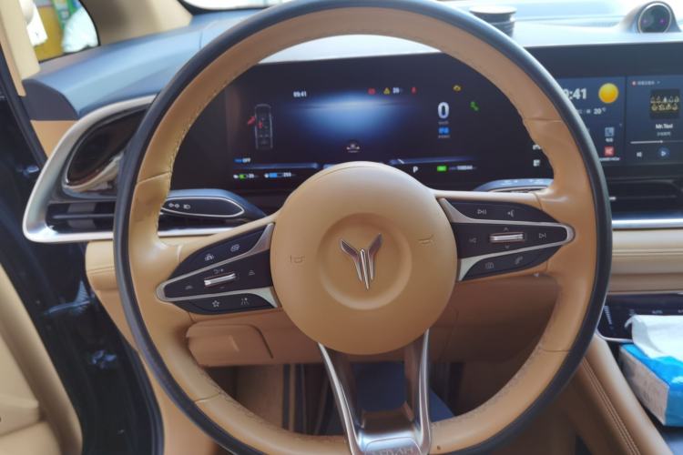 Used VOYAH Dream 2022 Low-Carbon Edition Dream+ Smart Enjoyment Package Steering Wheel