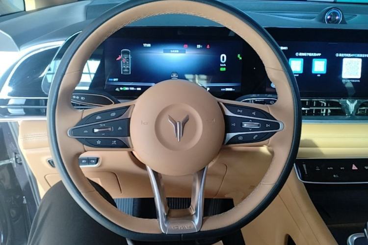 Used VOYAH Dream 2022 0-Carbon Edition Dream+ Smart Enjoyment Package 475 km Steering Wheel