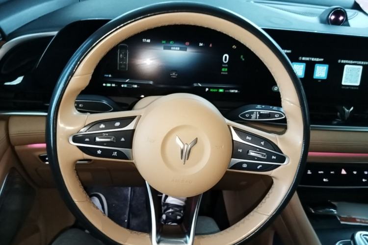 Used VOYAH Dream 2022 0-Emission Version Plus Intelligent Driving Package 475 km Steering Wheel