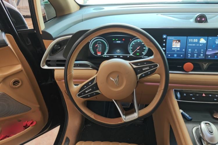 Used VOYAH Dream 2022 0-Emission Edition Dream+ Smart Range Package – 605 km Steering Wheel