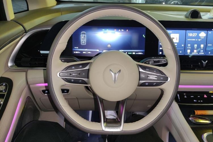 Used VOYAH Dream 2022 Low-Carbon Edition Dream+ Smart Enjoyment Package Steering Wheel