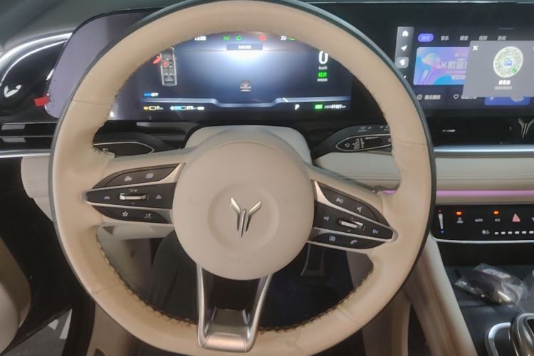 Used VOYAH Dream 2022 Low-Carbon Edition Dream+ Smart Enjoyment Package Steering Wheel