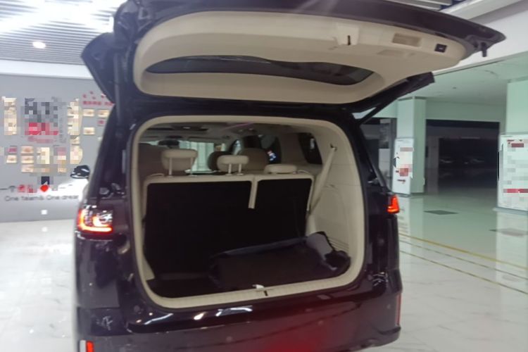 Used VOYAH Dream 2022 Low-Carbon Edition Dream+ Smart Enjoyment Package Trunk