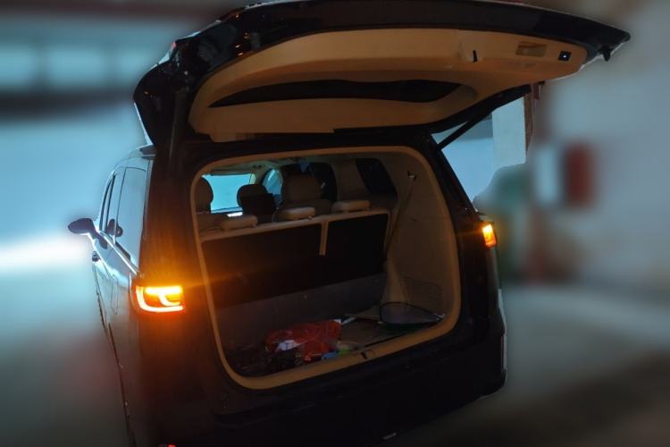 Used VOYAH Dream 2022 Low-Carbon Edition Dream+ Smart Enjoyment Package Trunk
