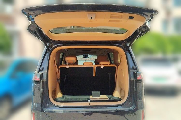 Used VOYAH Dream 2022 Low-Carbon Edition Home Trunk
