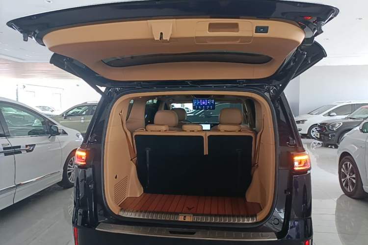 Used VOYAH Dream 2022 Low-Carbon Edition Dream+ Smart Enjoyment Package Trunk