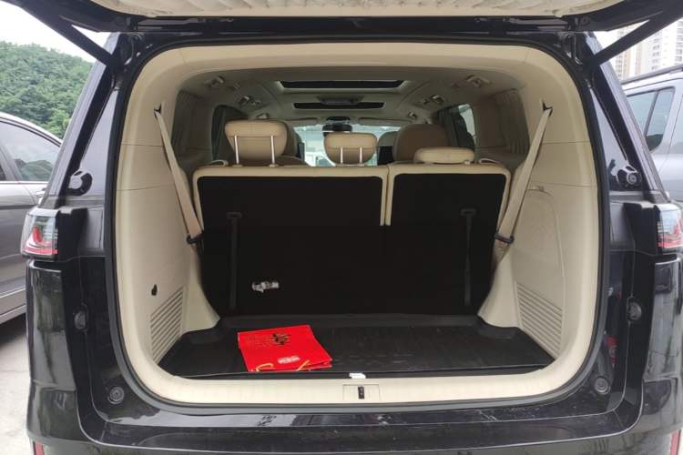 Used VOYAH Dream 2022 Low-Carbon Edition Dream+ Smart Enjoyment Package Trunk