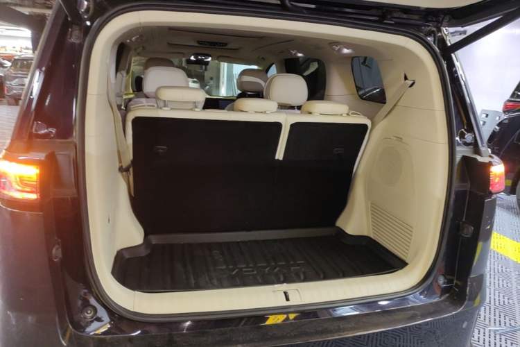 Used VOYAH Dream 2022 Low-Carbon Edition Dream+ Smart Enjoyment Package Trunk
