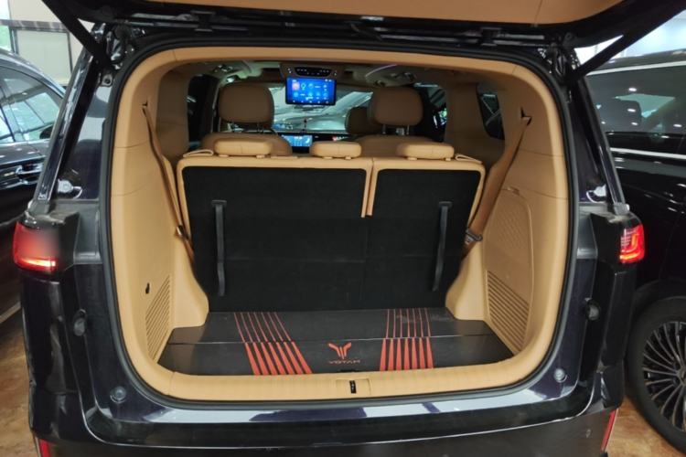 Used VOYAH Dream 2022 Zero-Carbon Edition Plus Intelligent Driving & Range Package—605 km Trunk