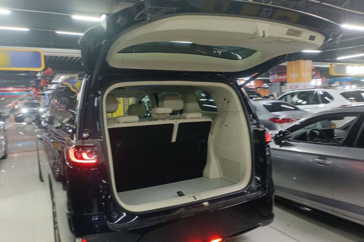 Used VOYAH Dream 2022 Low-Carbon Edition Dream+ Smart Enjoyment Package Trunk