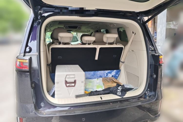 Used VOYAH Dream 2022 Low-Carbon Edition Dream+ Smart Enjoyment Package Trunk
