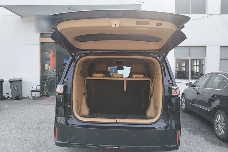 Used VOYAH Dream 2022 Zero-Carbon Edition Plus Intelligent Driving & Range Package—605 km Trunk