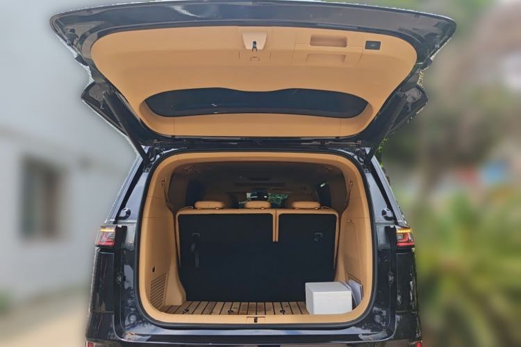 Used VOYAH Dream 2022 Low-Carbon Edition Dream+ Smart Enjoyment Package Trunk