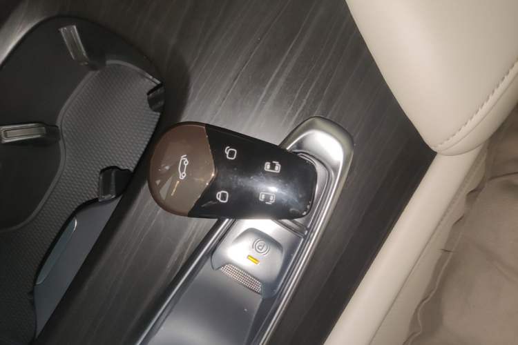 Used VOYAH Dream 2022 Low-Carbon Edition Dream+ Smart Enjoyment Package Vehicle Key