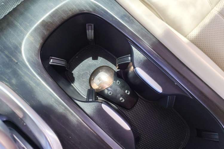 Used VOYAH Dream 2022 0-Emission Version Plus Intelligent Driving Package 475 km Vehicle Key