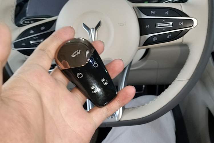 Used VOYAH Dream 2022 Low-Carbon Edition Dream+ Smart Enjoyment Package Vehicle Key