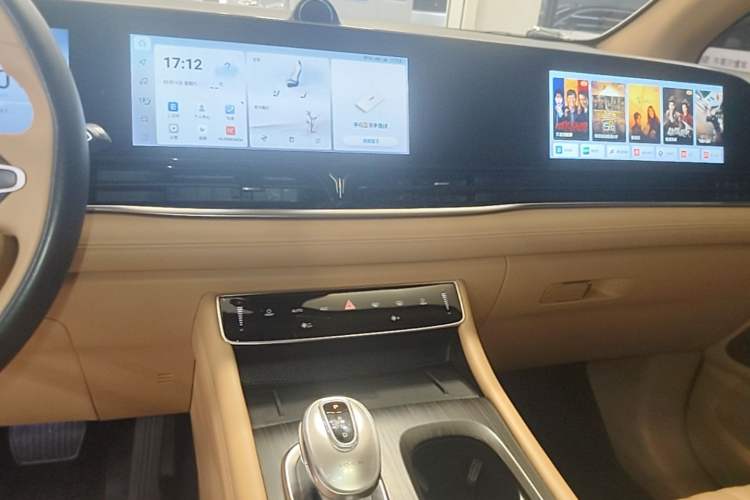 Used VOYAH Dream 2022 Low-Carbon Edition Dream+ Smart Enjoyment Package Audio And AC Panel