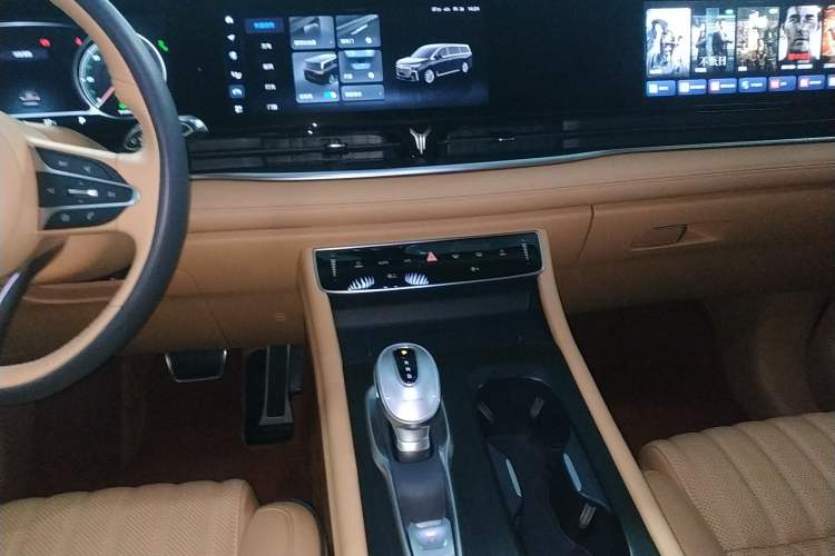Used VOYAH Dream 2022 Low-Carbon Edition Dream+ Smart Enjoyment Package Audio And AC Panel