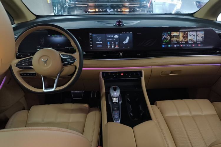 Used VOYAH Dream 2022 Low-Carbon Edition Plus Intelligent Driving Package Center Console