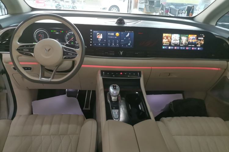 Used VOYAH Dream 2022 Low-Carbon Edition Dream+ Smart Enjoyment Package Center Console