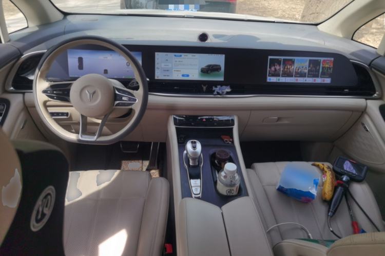 Used VOYAH Dream 2022 Low-Carbon Edition Home Center Console