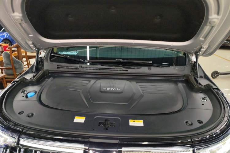 Used VOYAH Dream 2022 Low-Carbon Edition Dream+ Smart Enjoyment Package Engine Bay