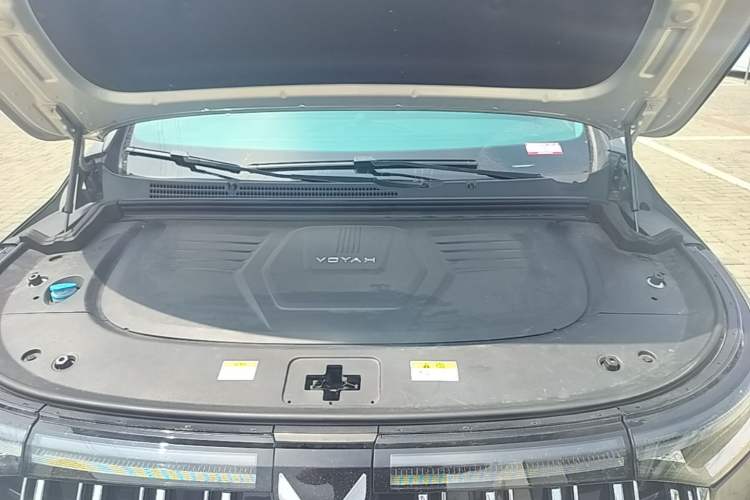 Used VOYAH Dream 2022 Low-Carbon Edition Dream+ Smart Enjoyment Package Engine Bay