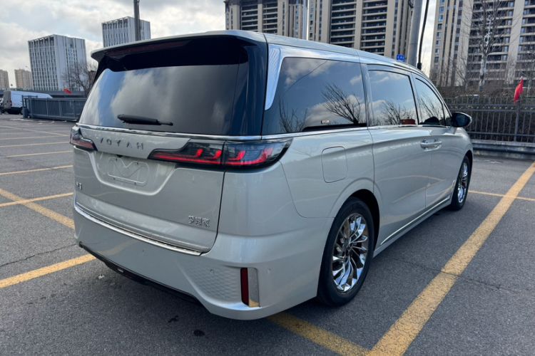 Used VOYAH Dream 2022 Low-Carbon Edition Dream+ Smart Enjoyment Package Exterior 3