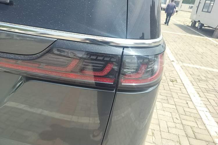 Used VOYAH Dream 2022 Low-Carbon Edition Dream+ Smart Enjoyment Package Exterior 3