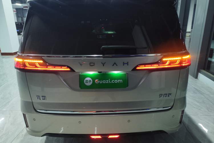 Used VOYAH Dream 2022 Low-Carbon Edition Dream+ Smart Enjoyment Package Exterior 4