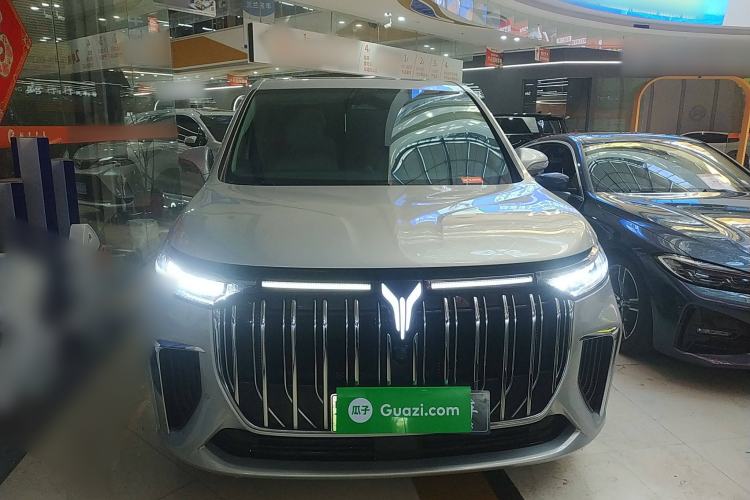 Used VOYAH Dream 2022 Low-Carbon Edition Dream+ Smart Enjoyment Package Front