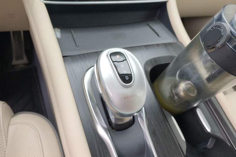 Used VOYAH Dream 2022 Low-Carbon Edition Dream+ Smart Enjoyment Package Gear Lever