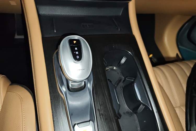 Used VOYAH Dream 2022 Low-Carbon Edition Dream+ Smart Enjoyment Package Gear Lever