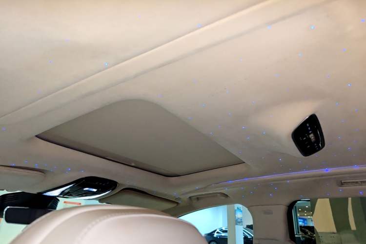 Used VOYAH Dream 2022 Low-Carbon Edition Dream+ Smart Enjoyment Package Headliner