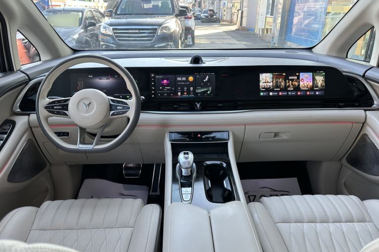 Used VOYAH Dream 2022 Low-Carbon Edition Dream+ Smart Enjoyment Package Interior 1