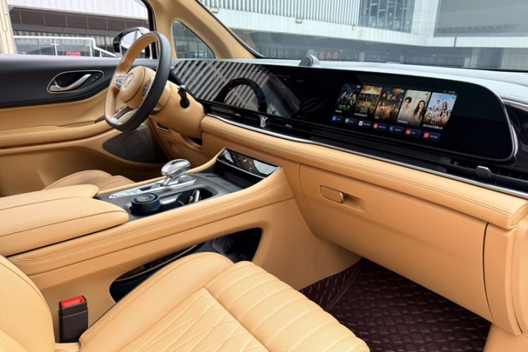 Used VOYAH Dream 2022 Low-Carbon Edition Dream+ Smart Enjoyment Package Interior 1