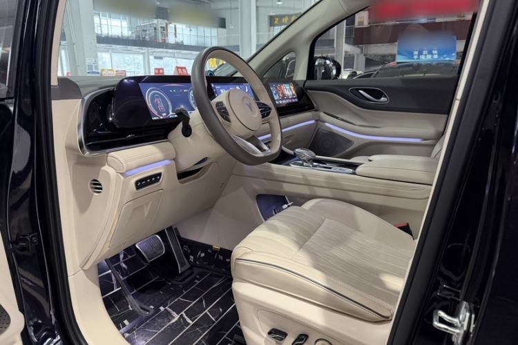 Used VOYAH Dream 2022 Low-Carbon Edition Dream+ Smart Enjoyment Package Interior 1