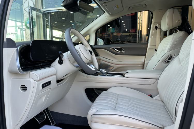Used VOYAH Dream 2022 Low-Carbon Edition Dream+ Smart Enjoyment Package Interior 2