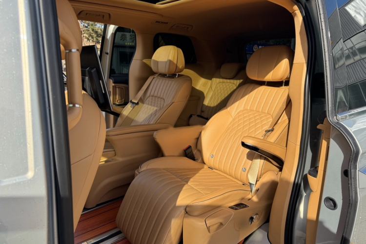 Used VOYAH Dream 2022 Low-Carbon Edition Dream+ Smart Enjoyment Package Interior 3