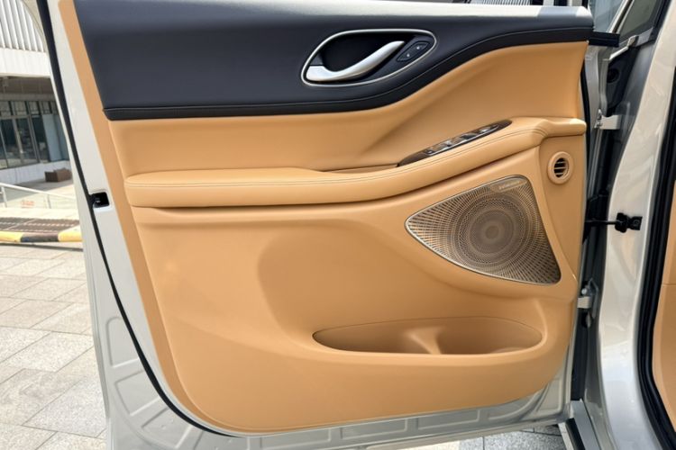 Used VOYAH Dream 2022 Low-Carbon Edition Dream+ Smart Enjoyment Package Interior 4