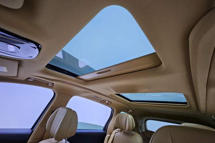 Used VOYAH Dream 2022 Low-Carbon Edition Plus Intelligent Driving Package Interior 7