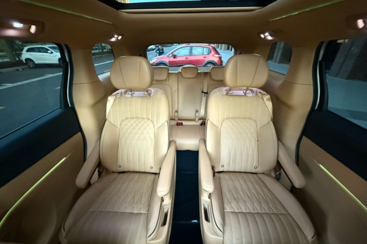 Used VOYAH Dream 2022 Low-Carbon Edition Dream+ Smart Enjoyment Package Interior 8