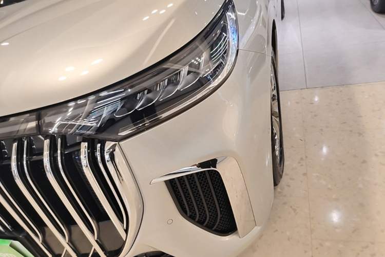 Used VOYAH Dream 2022 Low-Carbon Edition Dream+ Smart Enjoyment Package Left Front Headlight