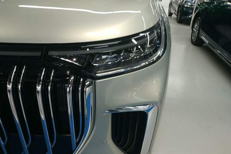 Used VOYAH Dream 2022 Low-Carbon Edition Dream+ Smart Enjoyment Package Left Front Headlight