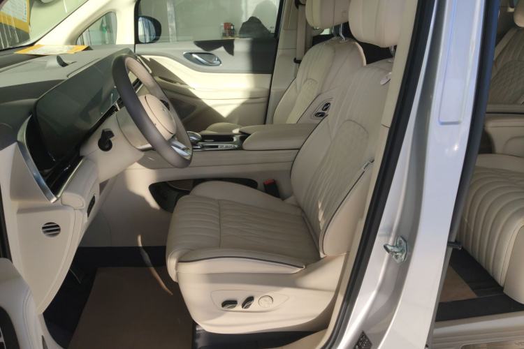 Used VOYAH Dream 2022 Low-Carbon Edition Dream+ Smart Enjoyment Package Left Front Seat